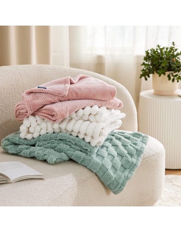 Bedsure White Fleece Throw Blanket for Couch - Super Soft Cozy Blankets for Women, Cute Small Blanket for Girls, 50x60 Inches